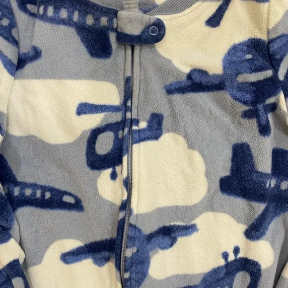 Boys Carters Fleece Footsie Pjs Size 5t football/planes - Picture 11 of 13